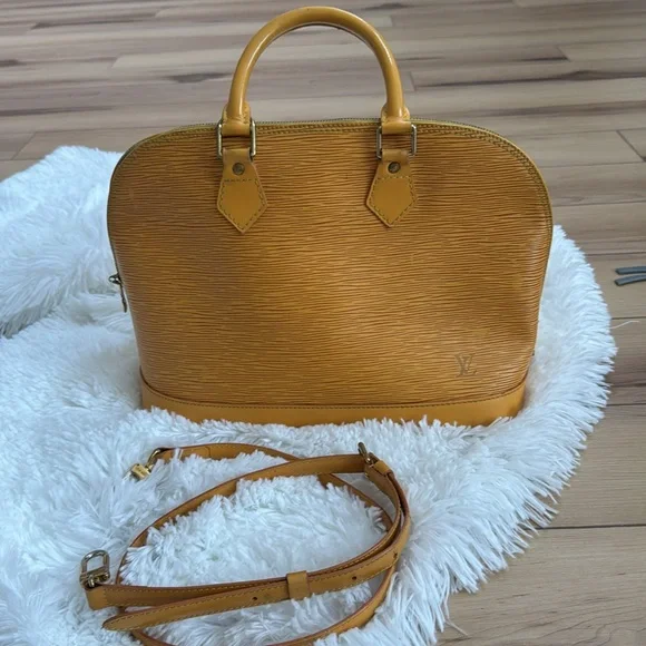 Louis Vuitton Vintage Handbag Yellow Epi Alma Leather (will include storage bag) - Picture 1 of 16